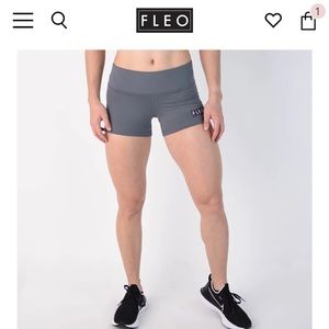 Fleo castlerock 3.25 shorts size medium